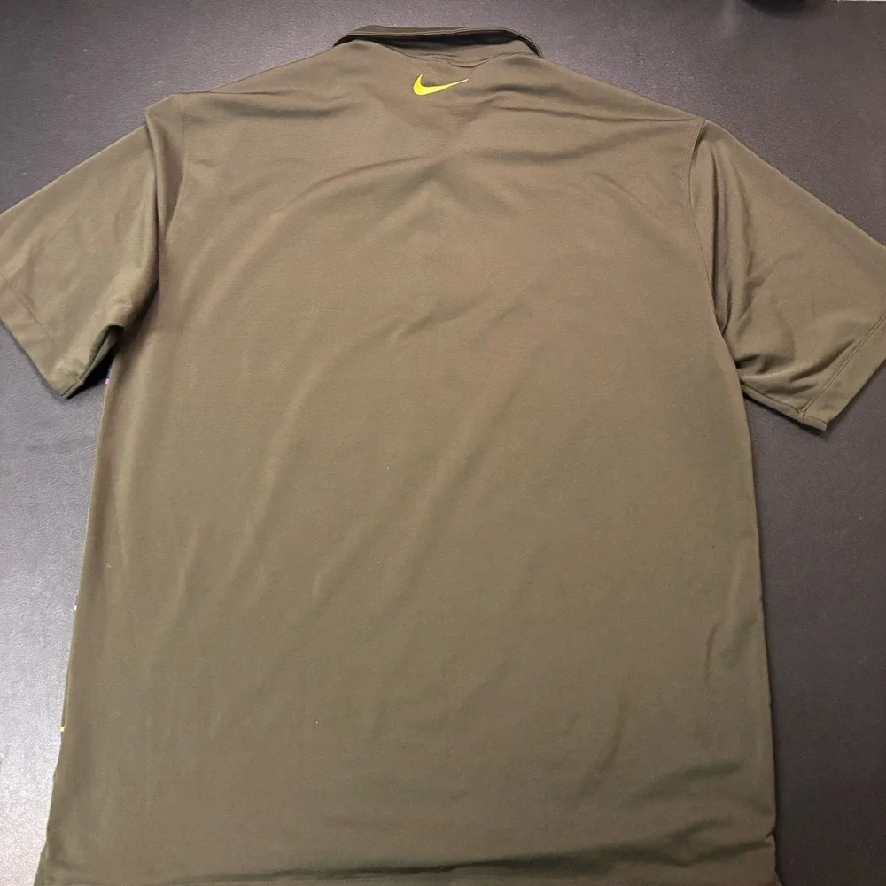 Nike Golf Men's Dri-Fit Striped Golf‎ Polo Size Medium Army Green